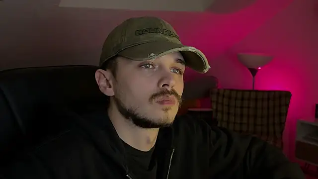 Snapshot of naked_psy chatting on January 10, 2026, 12:28 am naked psy online show from January 10, 2026, 12:28 am