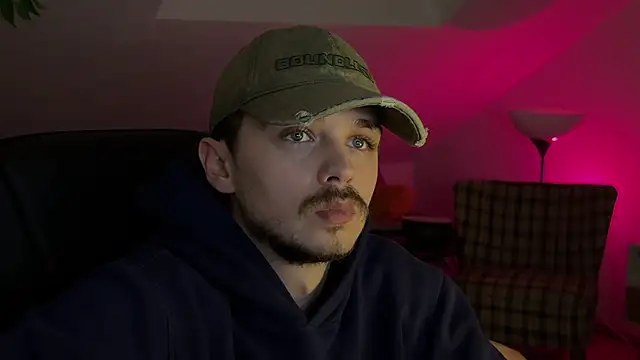 Snapshot of naked_psy chatting on January 8, 2026, 12:05 am naked psy online show from January 8, 2026, 12:05 am