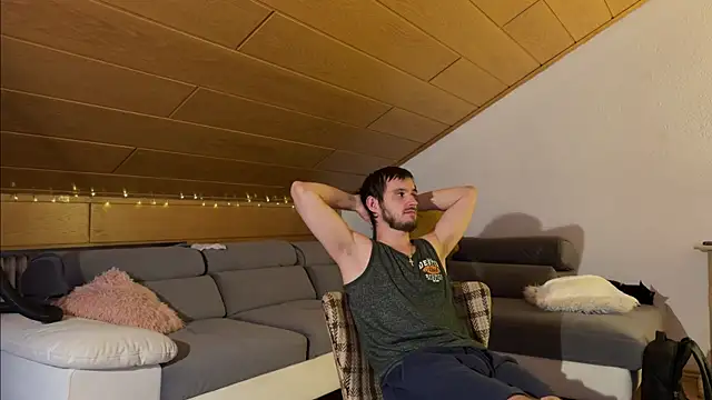 Snapshot of naked_psy chatting on November 18, 2025, 10:13 pm naked psy online show from November 18, 2025, 10:13 pm