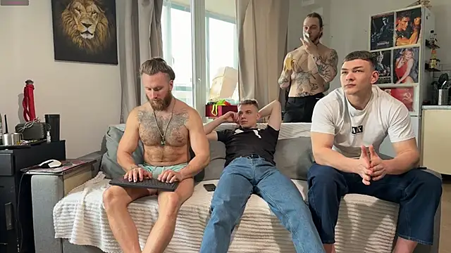 rusbigpaul online show from April 18, 2026, 7:22 am