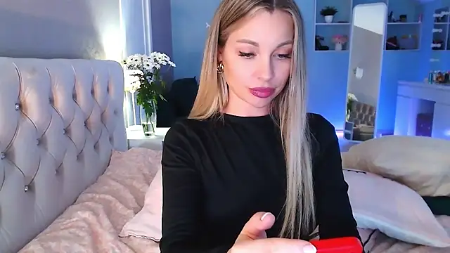 Snapshot of MissSiona chatting on February 25, 2025, 8:58 am MissSiona online show from February 25, 2025, 8:58 am