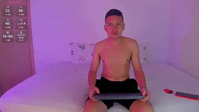 Lindsay and Dariksoon online show from November 5, 2025, 3:31 am