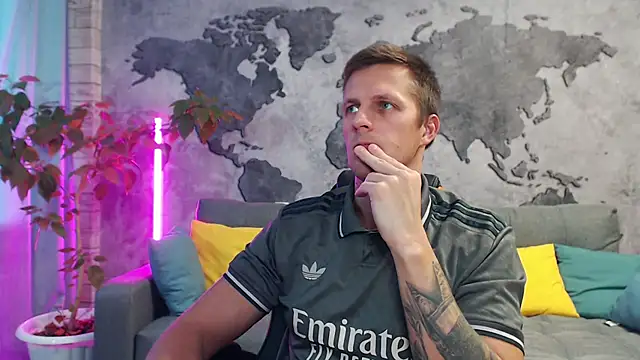 Snapshot of VikingChrisss chatting on October 31, 2025, 10:56 am VikingChrisss online show from October 31, 2025, 10:56 am