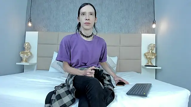 Hecatee 77 online show from March 12, 2026, 7:51 pm