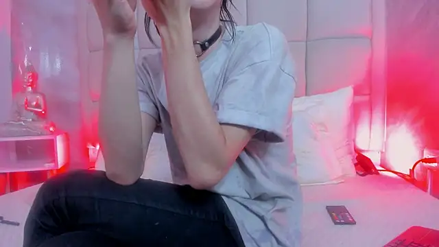 Hecatee 77 online show from November 30, 2025, 7:58 pm