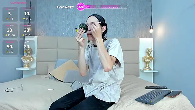 Hecatee 77 online show from April 10, 2026, 7:10 pm