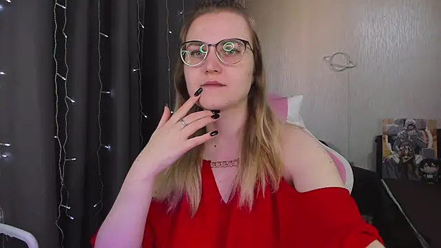 MissBrightShine online show from April 19, 2026, 12:06 pm