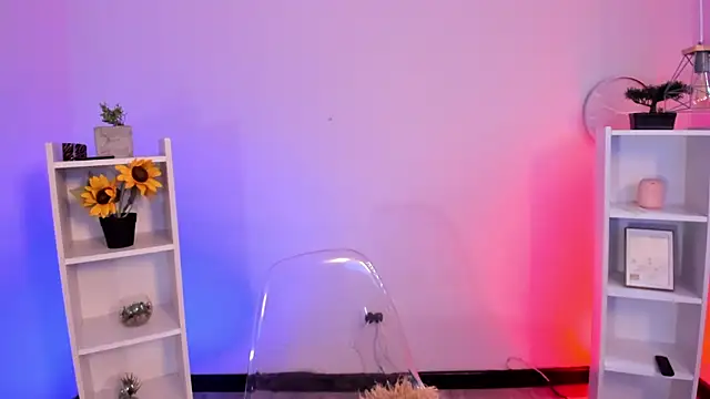  aish a  online show from October 22, 2025, 7:24 pm