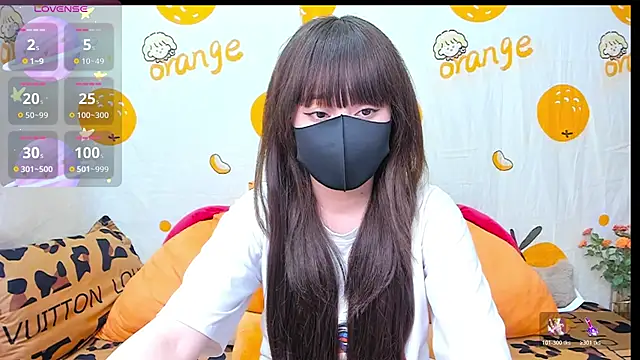 alonelove   online show from November 8, 2025, 2:37 am