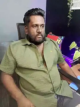 Snapshot of Rayansmith_ chatting on November 7, 2025, 9:52 pm Rayansmith online show from November 7, 2025, 9:52 pm