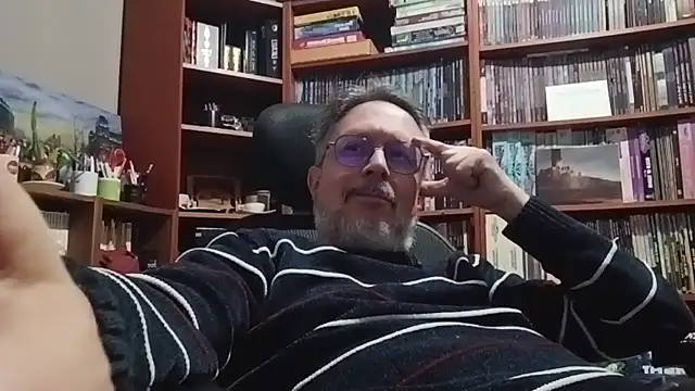 Snapshot of Mandra_is_a_whore chatting on December 2, 2025, 10:33 pm Mandra is a whore online show from December 2, 2025, 10:33 pm