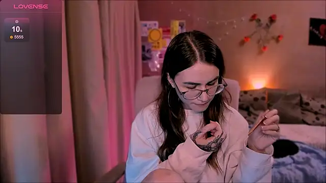  selectrra online show from April 24, 2026, 8:33 pm