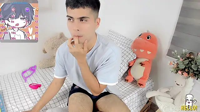 lucas cute online show from April 20, 2026, 7:15 pm