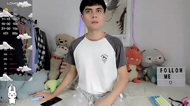 Snapshot of lucas_cute chatting on February 19, 2025, 3:16 pm lucas cute online show from February 19, 2025, 3:16 pm