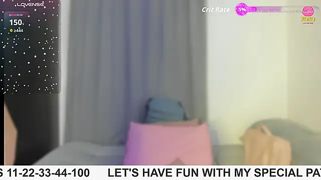 Snapshot of rouse_lili chatting on October 25, 2025, 9:52 am rouse lili online show from October 25, 2025, 9:52 am