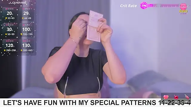 Snapshot of rouse_lili chatting on November 7, 2025, 11:15 am rouse lili online show from November 7, 2025, 11:15 am