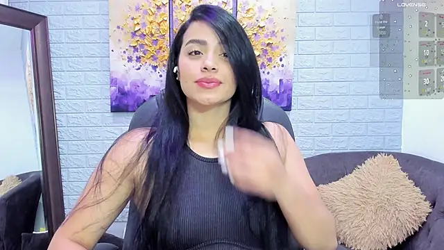 Snapshot of Paula_Desousa chatting on October 8, 2025, 7:36 pm Paula Desousa online show from October 8, 2025, 7:36 pm