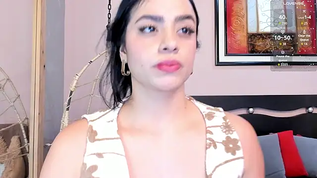 Snapshot of Paula_Desousa chatting on September 22, 2025, 7:31 pm Paula Desousa online show from September 22, 2025, 7:31 pm