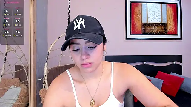 Snapshot of Paula_Desousa chatting on September 9, 2025, 7:34 pm Paula Desousa online show from September 9, 2025, 7:34 pm