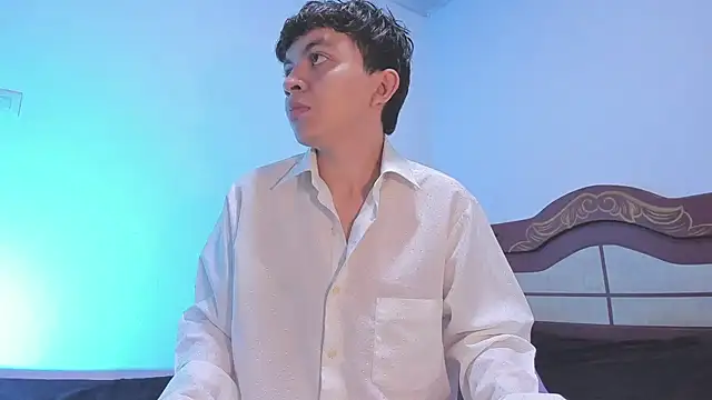 Snapshot of Lucaas_King chatting on March 7, 2025, 12:56 pm Lucaas King online show from March 7, 2025, 12:56 pm