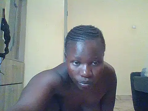 Snapshot of prettychic5 chatting on March 8, 2026, 9:12 am prettychic5 online show from March 8, 2026, 9:12 am