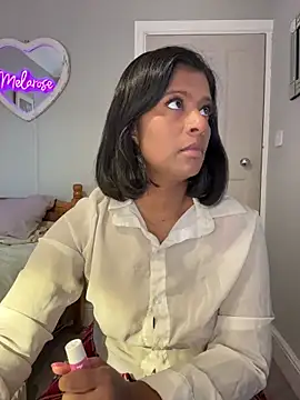 Snapshot of RoseMelanie chatting on November 30, 2025, 8:26 am RoseMelanie online show from November 30, 2025, 8:26 am