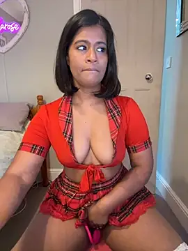 Snapshot of RoseMelanie chatting on November 26, 2025, 8:03 am RoseMelanie online show from November 26, 2025, 8:03 am