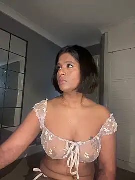 Snapshot of RoseMelanie chatting on March 5, 2025, 7:49 am RoseMelanie online show from March 5, 2025, 7:49 am