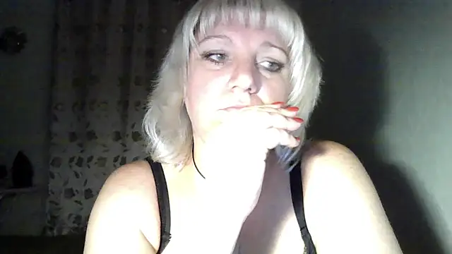 MeilomaWesa online show from September 13, 2025, 9:37 pm