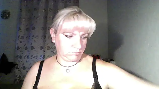 MeilomaWesa online show from September 8, 2025, 3:33 pm