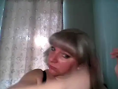 MeilomaWesa online show from March 17, 2025, 1:29 pm