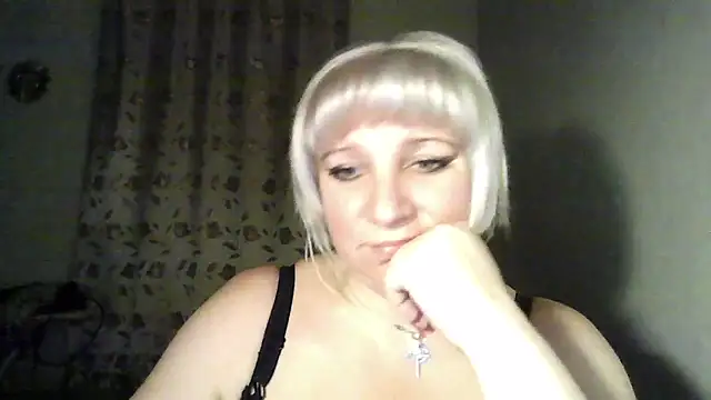 MeilomaWesa online show from December 16, 2025, 3:16 pm