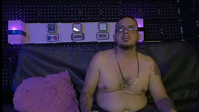 Dulce yors online show from February 8, 2025, 11:55 pm