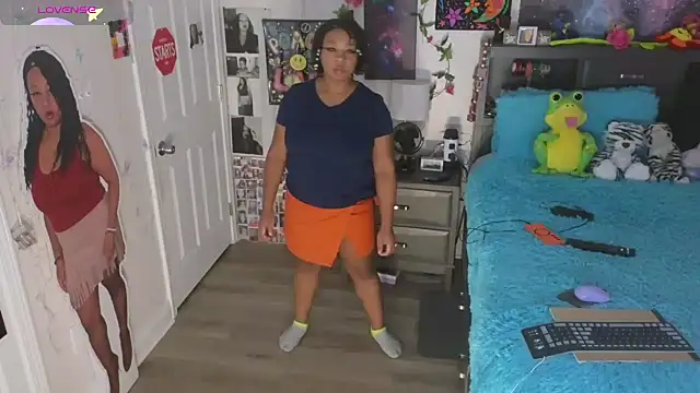 temptressbeauty24 online show from October 11, 2025, 3:18 am