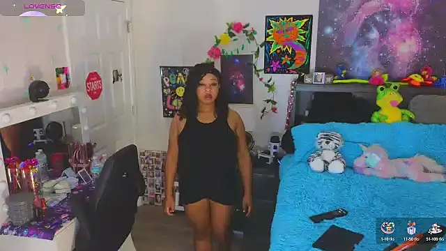 temptressbeauty24 online show from September 19, 2025, 3:27 pm