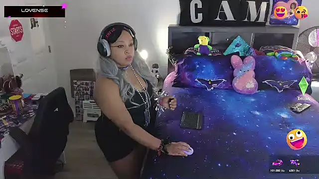 temptressbeauty24 online show from March 16, 2025, 11:26 pm