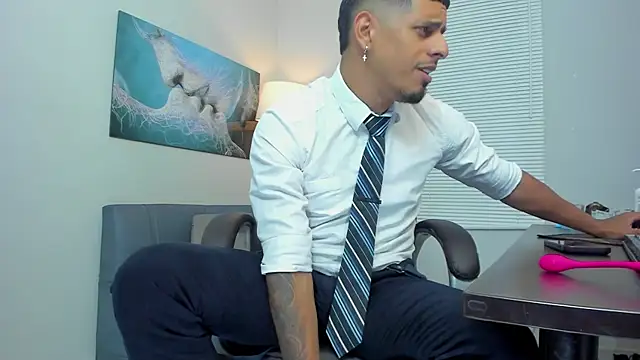 vincen jose online show from April 24, 2026, 11:51 pm