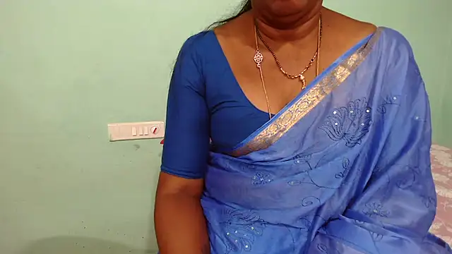 shrutitelugu69 online show from March 4, 2026, 2:25 pm