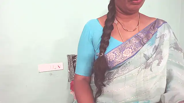 Snapshot of shrutitelugu69 chatting on April 27, 2026, 5:11 pm shrutitelugu69 online show from April 27, 2026, 5:11 pm