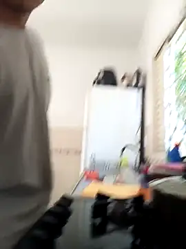 emrehliug12 online show from September 26, 2025, 3:19 pm