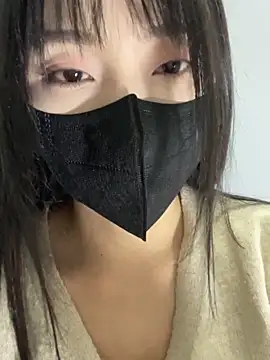 Asia-Lynn online show from December 22, 2025, 10:48 am