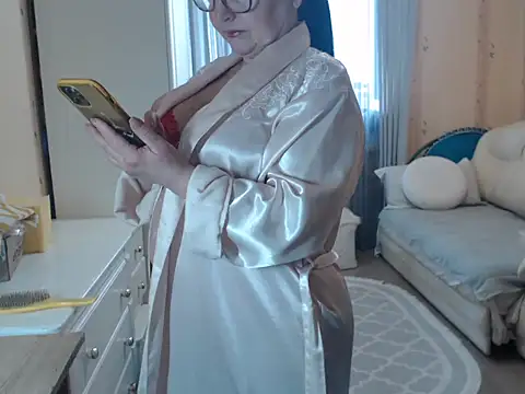 Alma44 online show from February 12, 2026, 8:58 am