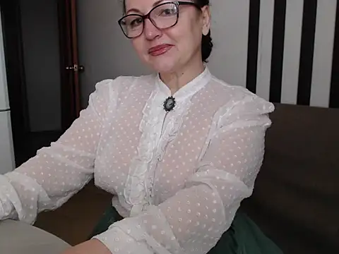 Alma44 online show from April 6, 2026, 7:53 am