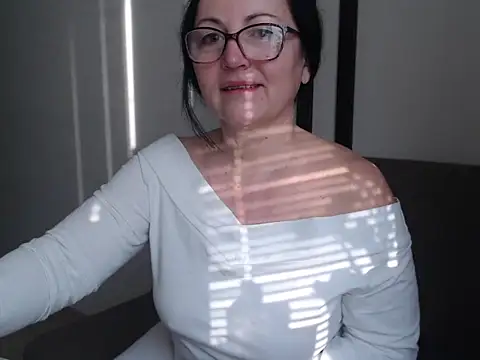 Alma44 online show from February 13, 2026, 6:24 am