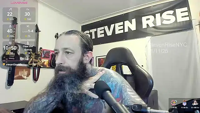 Snapshot of StevenRiseNYC chatting on November 12, 2025, 2:48 am StevenRiseNYC online show from November 12, 2025, 2:48 am