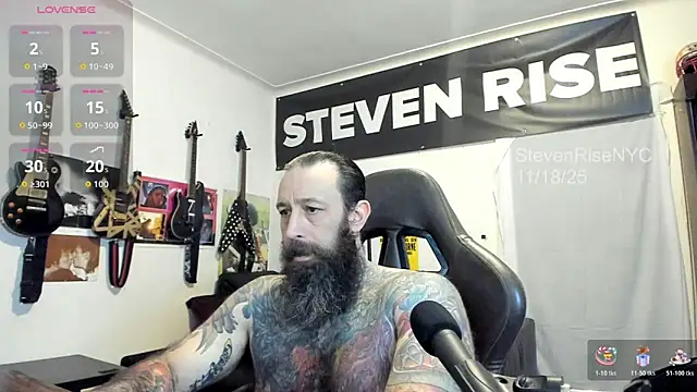 Snapshot of StevenRiseNYC chatting on November 19, 2025, 12:32 am StevenRiseNYC online show from November 19, 2025, 12:32 am