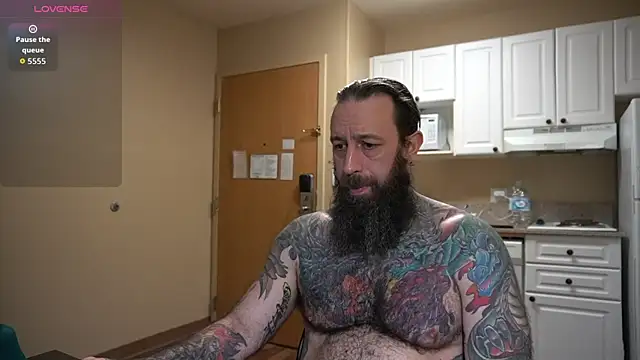 Snapshot of StevenRiseNYC chatting on December 4, 2025, 11:48 pm StevenRiseNYC online show from December 4, 2025, 11:48 pm