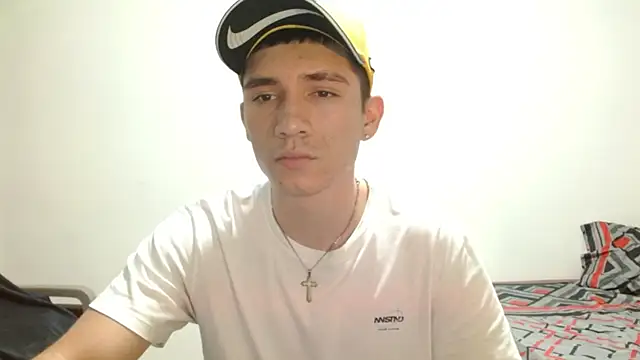 ChicoMaloFfF online show from April 25, 2026, 12:35 am