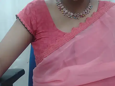 Snapshot of Lovely_Siri_23 chatting on November 10, 2025, 7:46 am Lovely Siri 23 online show from November 10, 2025, 7:46 am