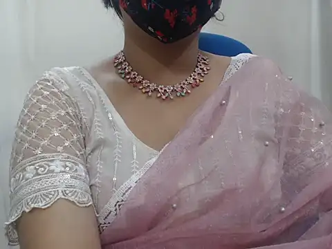 Snapshot of Lovely_Siri_23 chatting on November 14, 2025, 6:17 am Lovely Siri 23 online show from November 14, 2025, 6:17 am